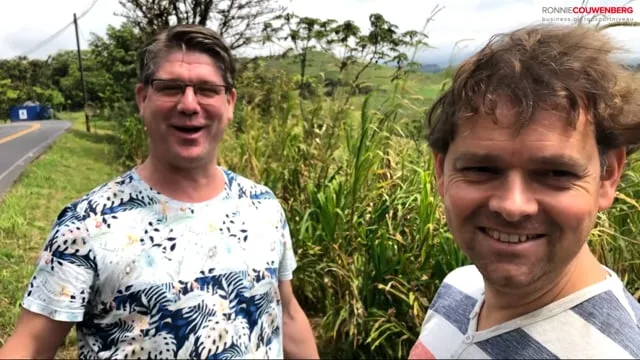 Videostill van de transformatiereis naar Costa Rica met Ronnie Couwenberg