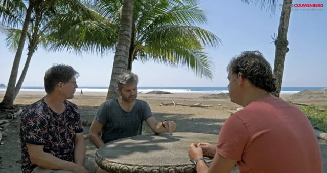 Videostill van de transformatiereis naar Costa Rica met Ronnie Couwenberg